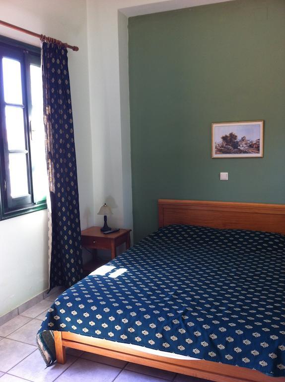 Zannikos Rooms Ermoupoli Bilik gambar